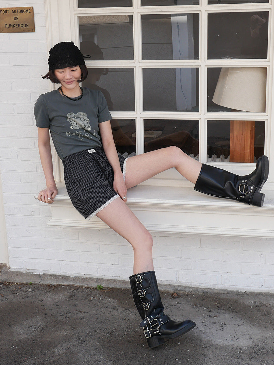 Dame afslappet kort pyjamas lavet af åndbart bomuldsblanding med spids Stilla