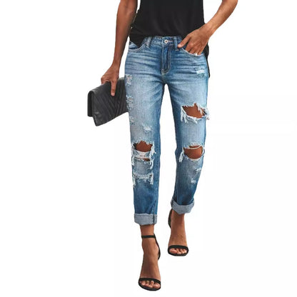 Dame Boyfriend Jeans i moderigtigt Destroyed-look med afslappet pasform Stilla