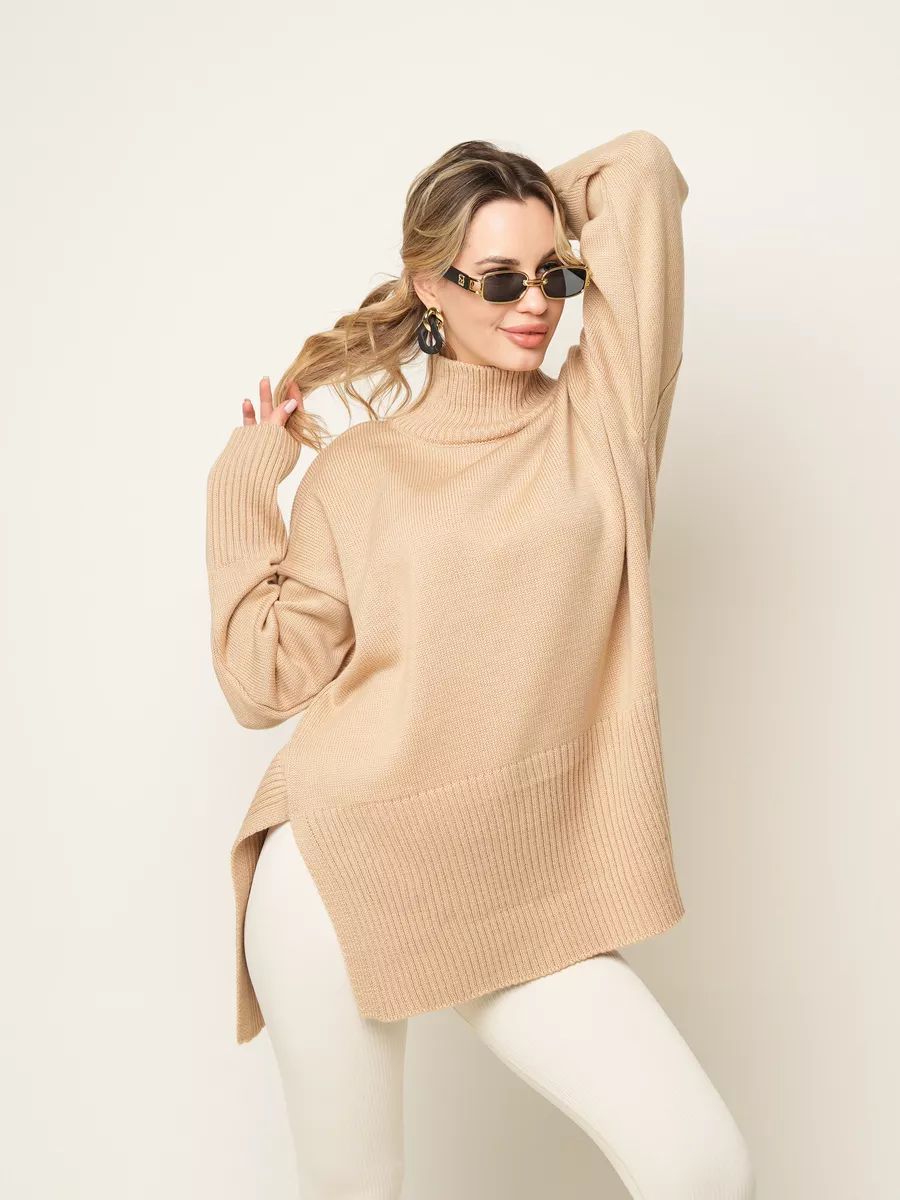 Dame afslappet rullekravepullover med sidelidsdetaljer og struktureret design Stilla