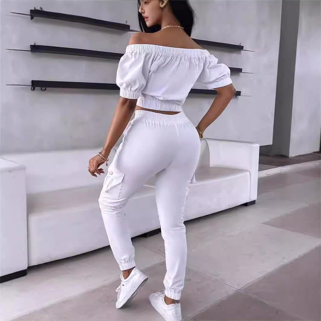 Dame Crop-Top og Cargo-Bukser Sæt med off-shoulder design og praktiske lommer Stilla