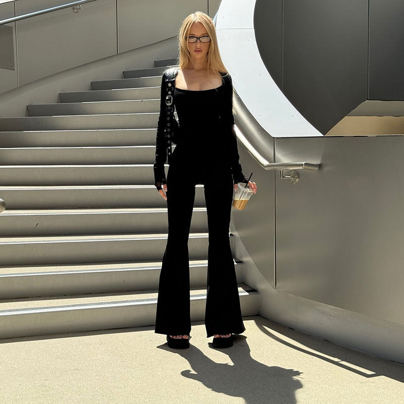 Dame Elegant og figursyet jumpsuit med lange ærmer og bred ben Stilla