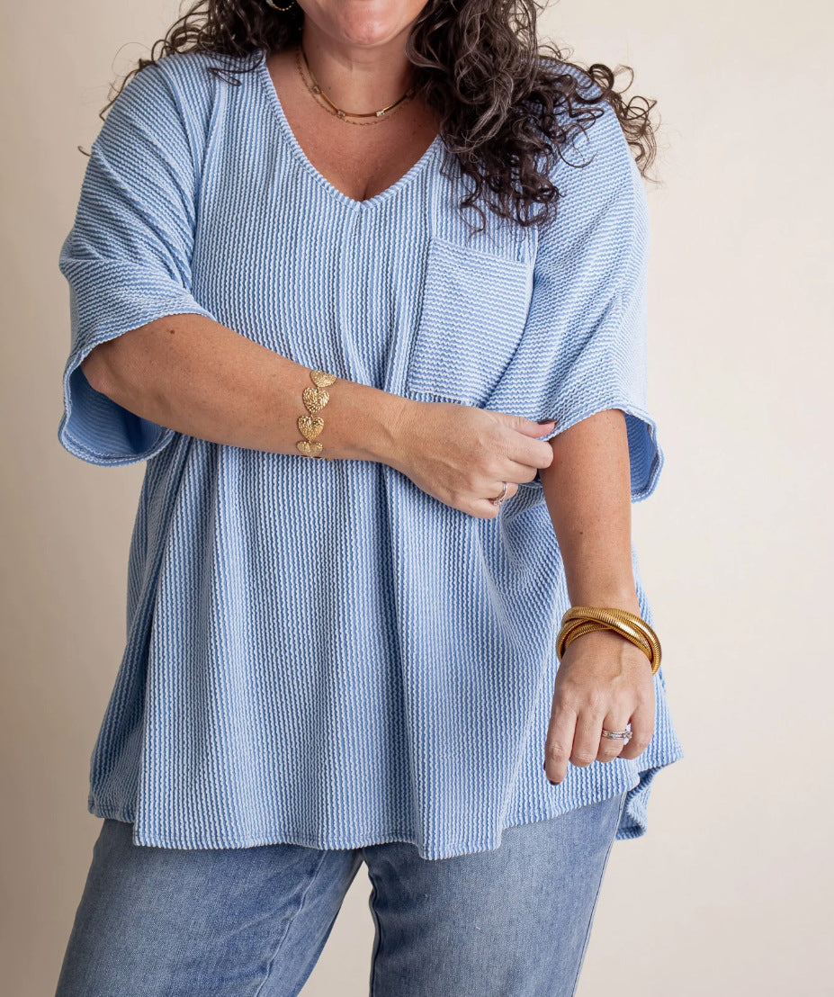 Dame afslappet oversized T-shirt med brystlomme og sideluner Stilla