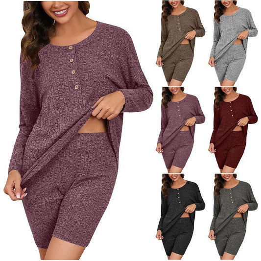 Dame afslappende pyjamasæt med knapdetalje Stilla