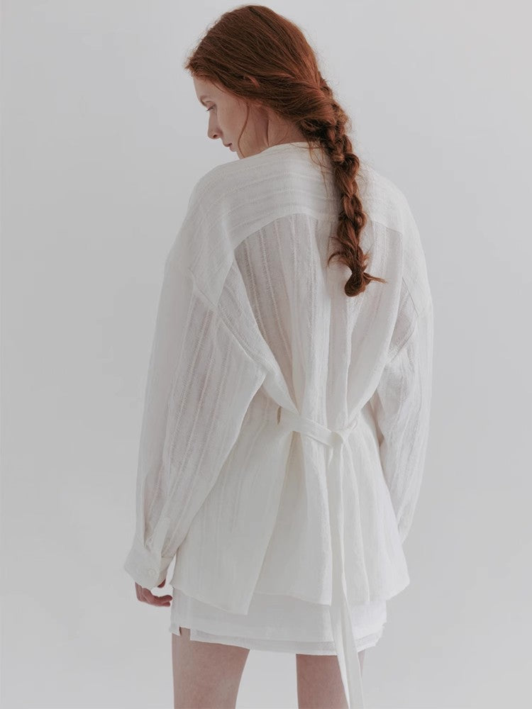 Dame afslappet lang skjorte i let, struktureret materiale med moderne snit Stilla