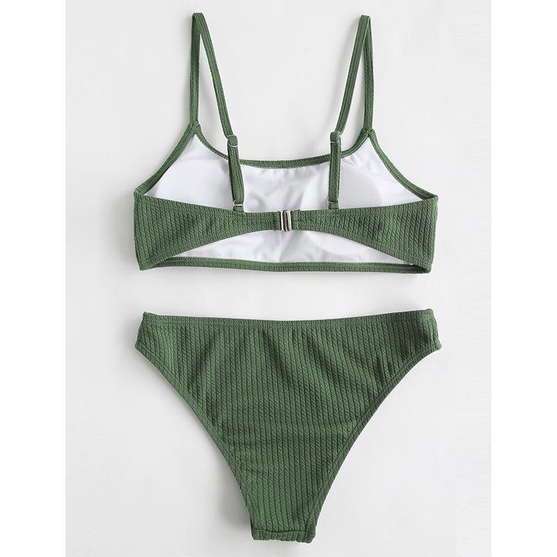 Dame bikini-sæt med struktureret top og højt skårne underdele Stilla