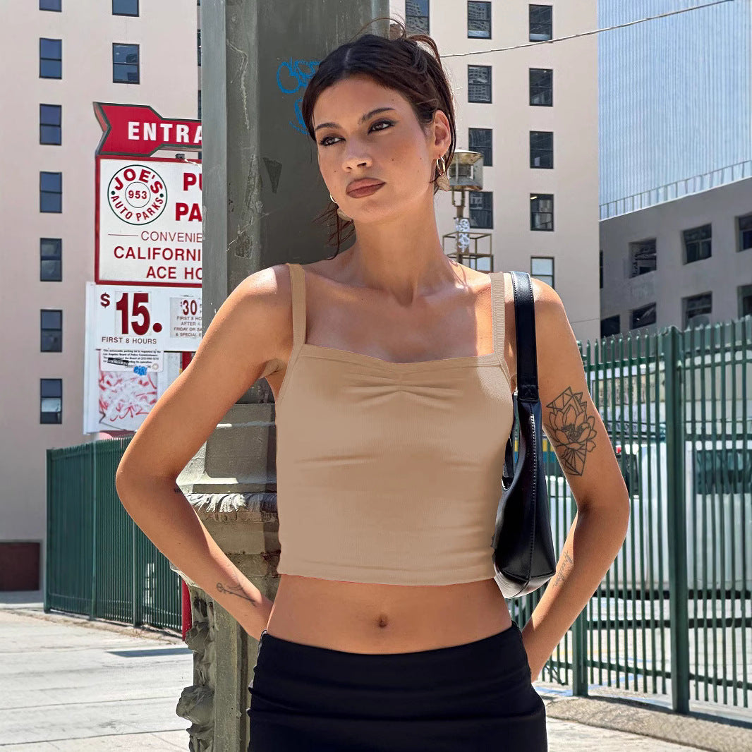 Dame Crop-top med smalle stropper og let flæset design Stilla