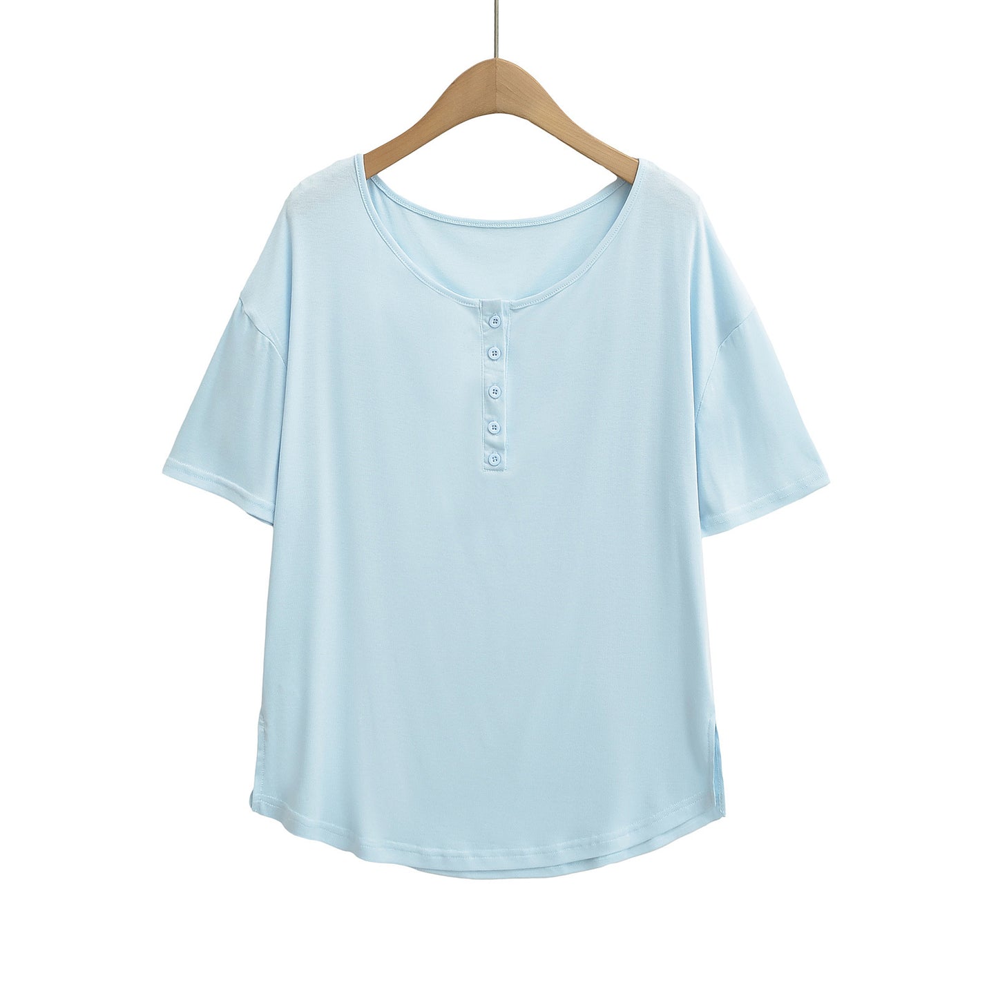 Dame afslappet kortærmet top med knapliste og behagelig bærekomfort Stilla