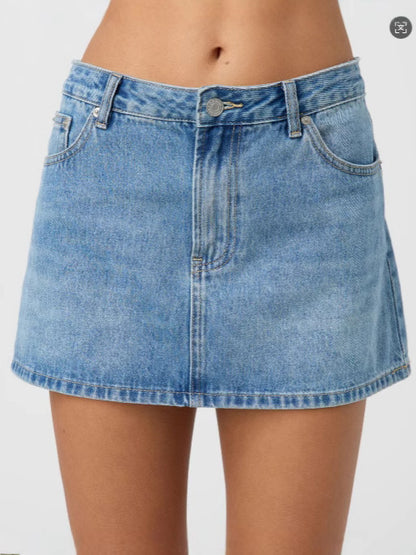 Dame Jeans-Mini skirt med høj talje og klassiske forlommer Stilla