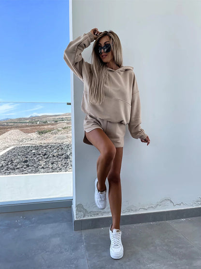 Dame afslappet hættebluse og shorts-sæt Stilla