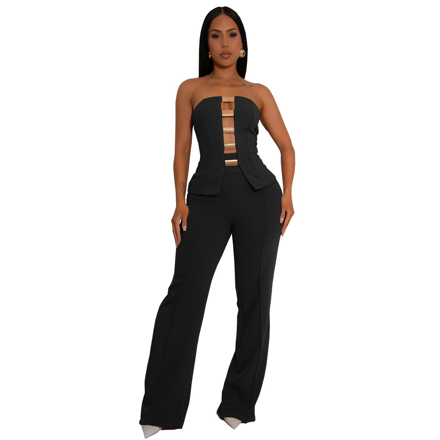 Dame strapless jumpsuit med dekorativ udskæring og tætsiddende snit Stilla