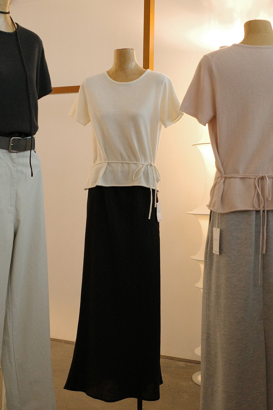 Dame afslappet overdel med taljerbar bælte og behagelig pasform Stilla