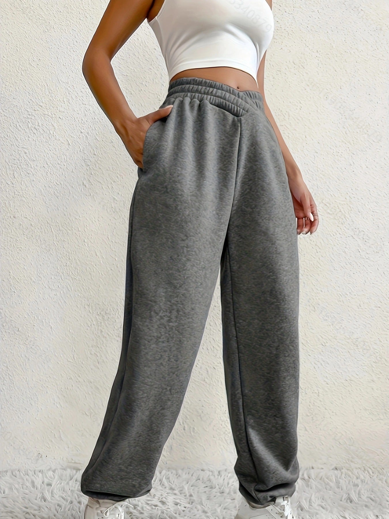 Dame afslappede fritidsbukser med elastisk linning og praktiske sidelommer Stilla