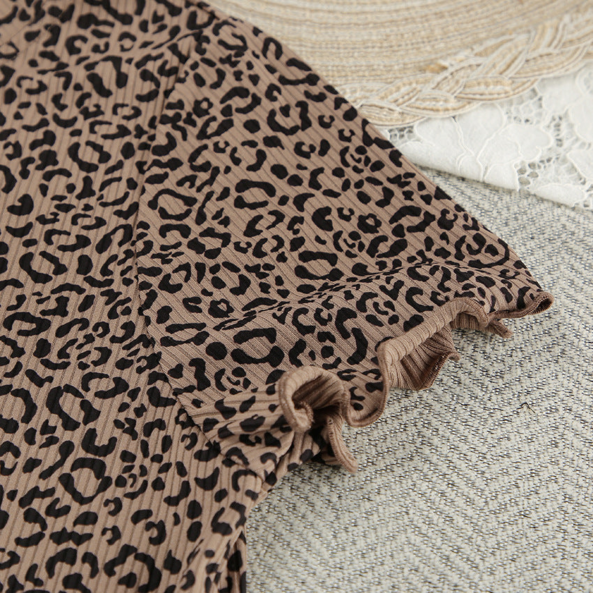 Dame afslappet kortærmet sæt med hulmønster og dekorativ kant Stilla