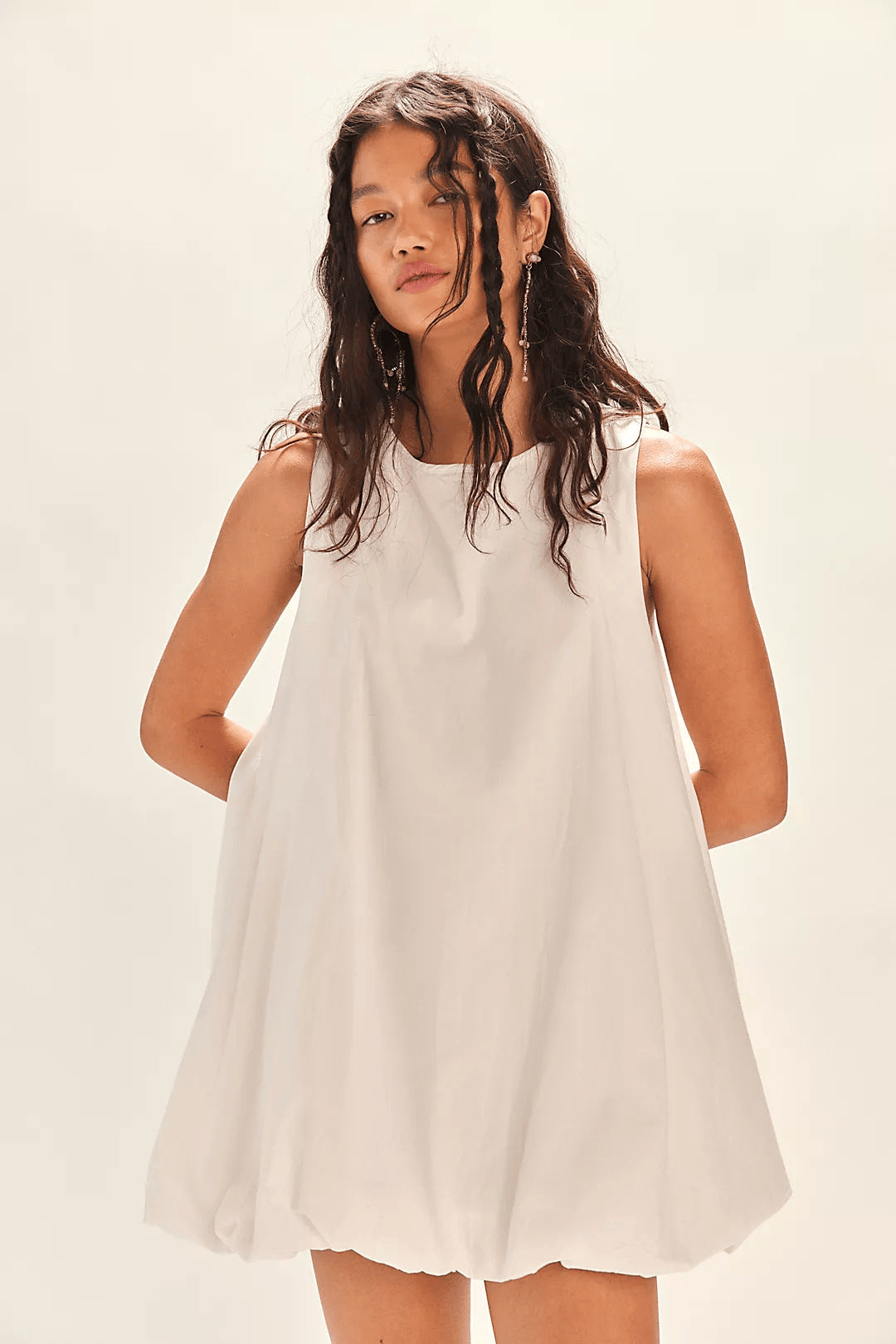 Dame afslappet A-linie kjole med minimalistisk design Stilla