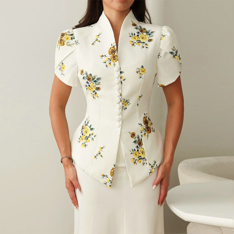 Dame Elegant Bluse med blomsteraccent og figurtilpasset snit Stilla