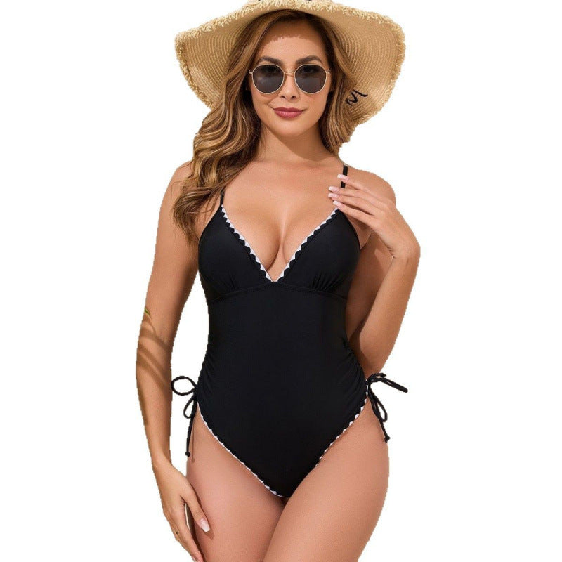 Dame elegant badedragt med justerbare stropper og rynkning Stilla