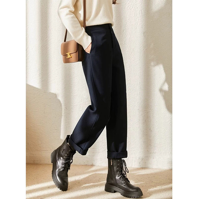 Dame afslappede stofbukser med smart plissé-design Stilla