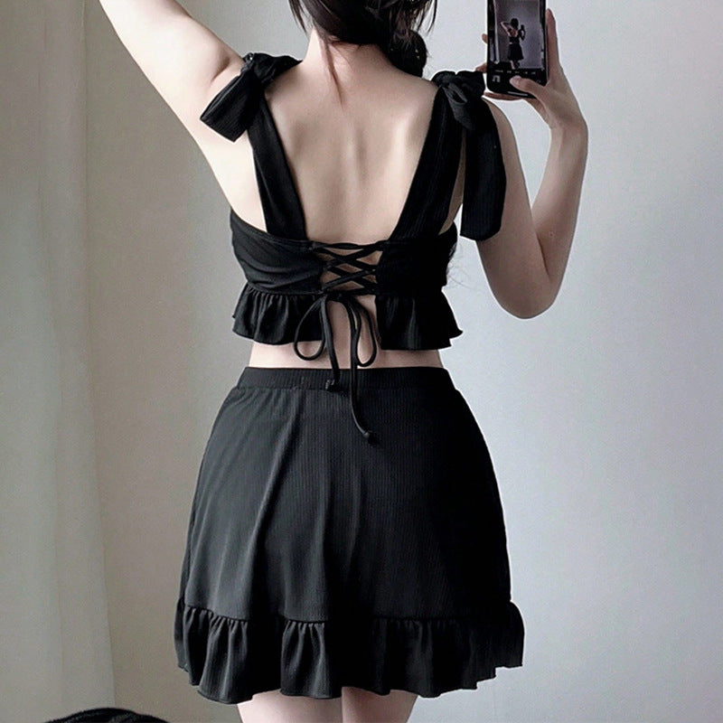 Dame Crop-Top og shorts med legende flæsekantdesign Stilla