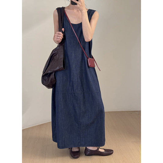 Dame Denim Maxikjole med elegant V-hals og flydende snit Stilla