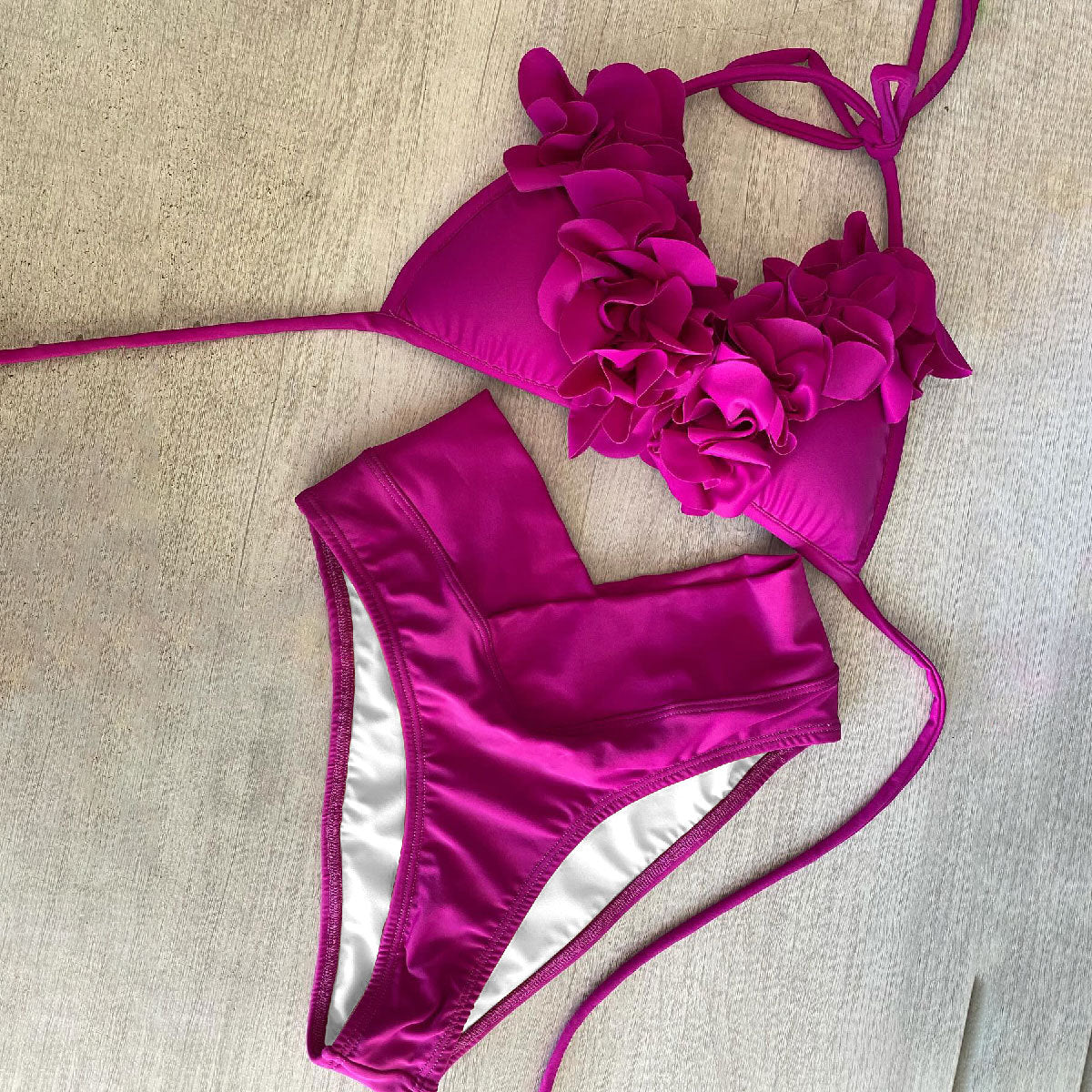 Dame bikini sæt med florale applikationer og høj taljesnit Stilla
