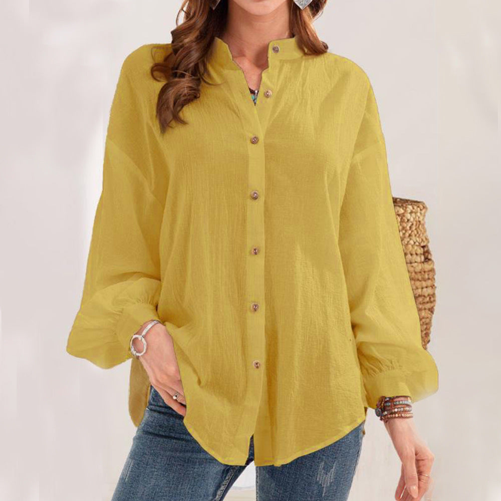 Dame afslappet bluse lavet af let linned med dekorative knapper Stilla