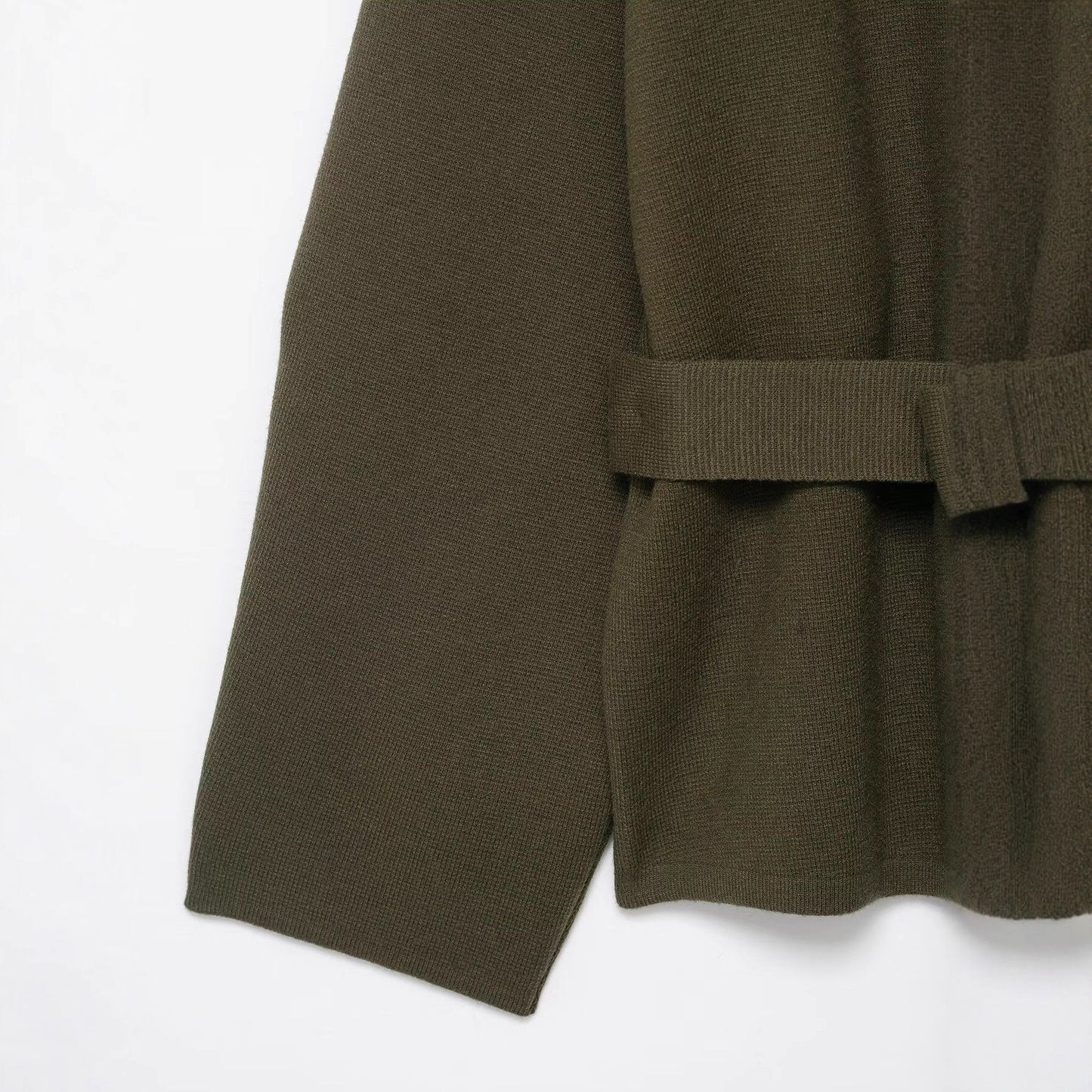 Dame afslappet cardigan med bælte og elegante knapdetaljer Stilla