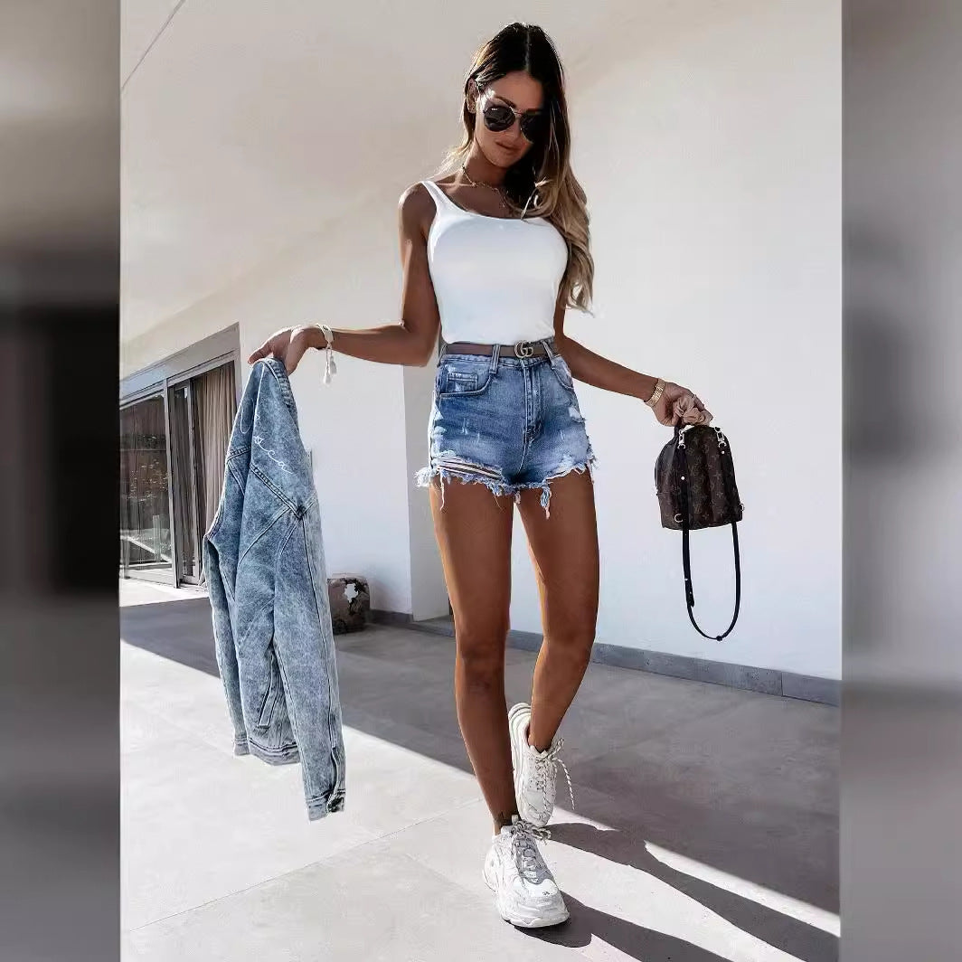 Dame Destroyed Denim-Shorts i afslappet look med frynset kanter Stilla
