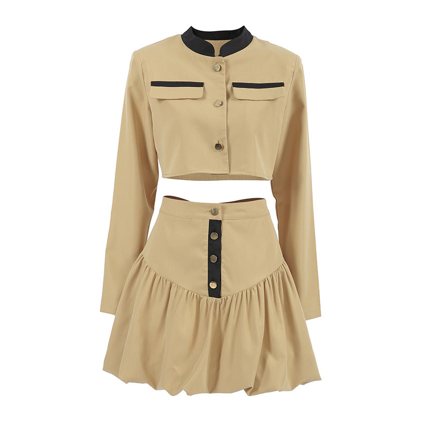 Dame Cropped Blazer- og Nederdelssæt med voluminøs kant og dekorative knapdetaljer Stilla