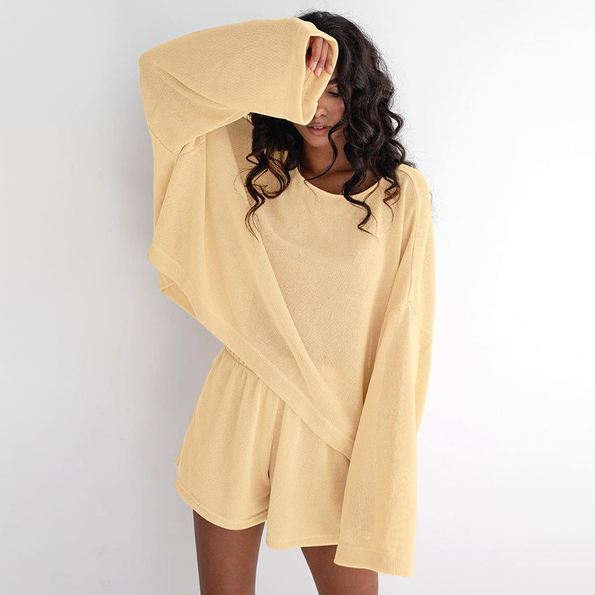 Dame afslappende lounge-sæt med oversized top og shorts Stilla