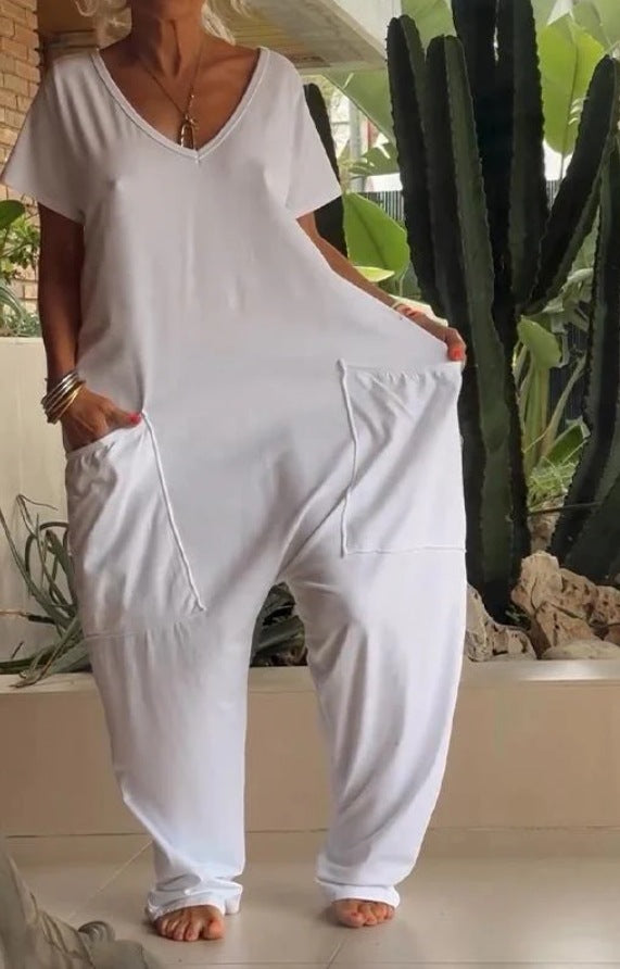 Dame casual jumpsuit med praktiske lommer og V-udskæring Stiila