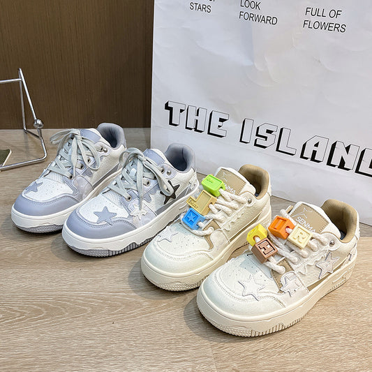 Dame Sneakers med farverige applikationer og komfortabelt overmateriale Stilla