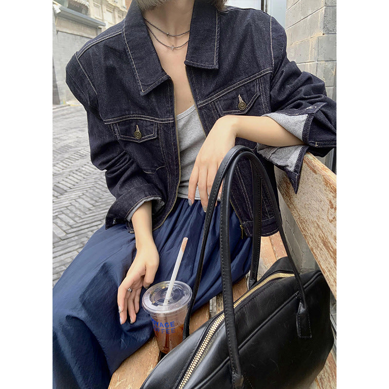 Dame cropped jeansjakke med klassisk krave og brystlommer Stilla