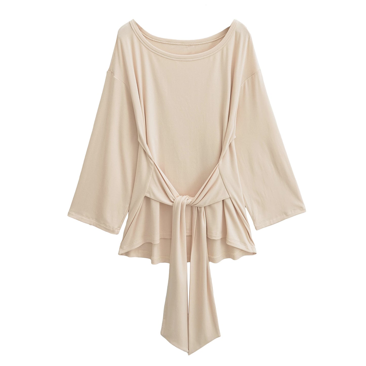 Dame afslappet indpakningsoverdel med elegante flæsedetaljer og sideknude Stilla