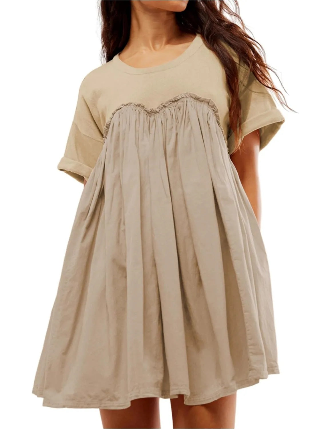 Dame afslappet midikjole med flæser og løst skåret overdel Stilla