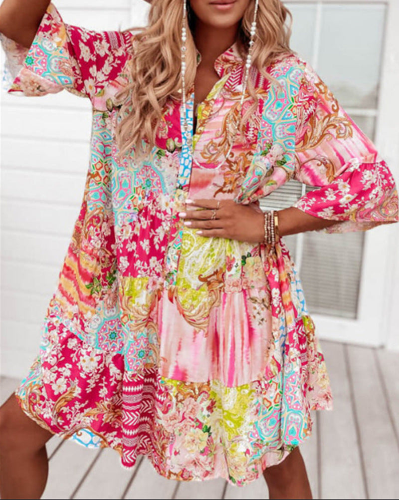 Dame afslappet maxikjole med farverigt patchwork-design og komfortabel pasform Stilla