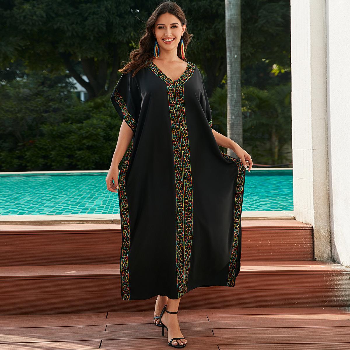 Dame elegant kaftan kjole med farverige broderier Stilla