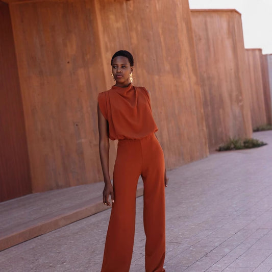 Dame Elegant Jumpsuit med høje ben og smart stålkrave Stilla