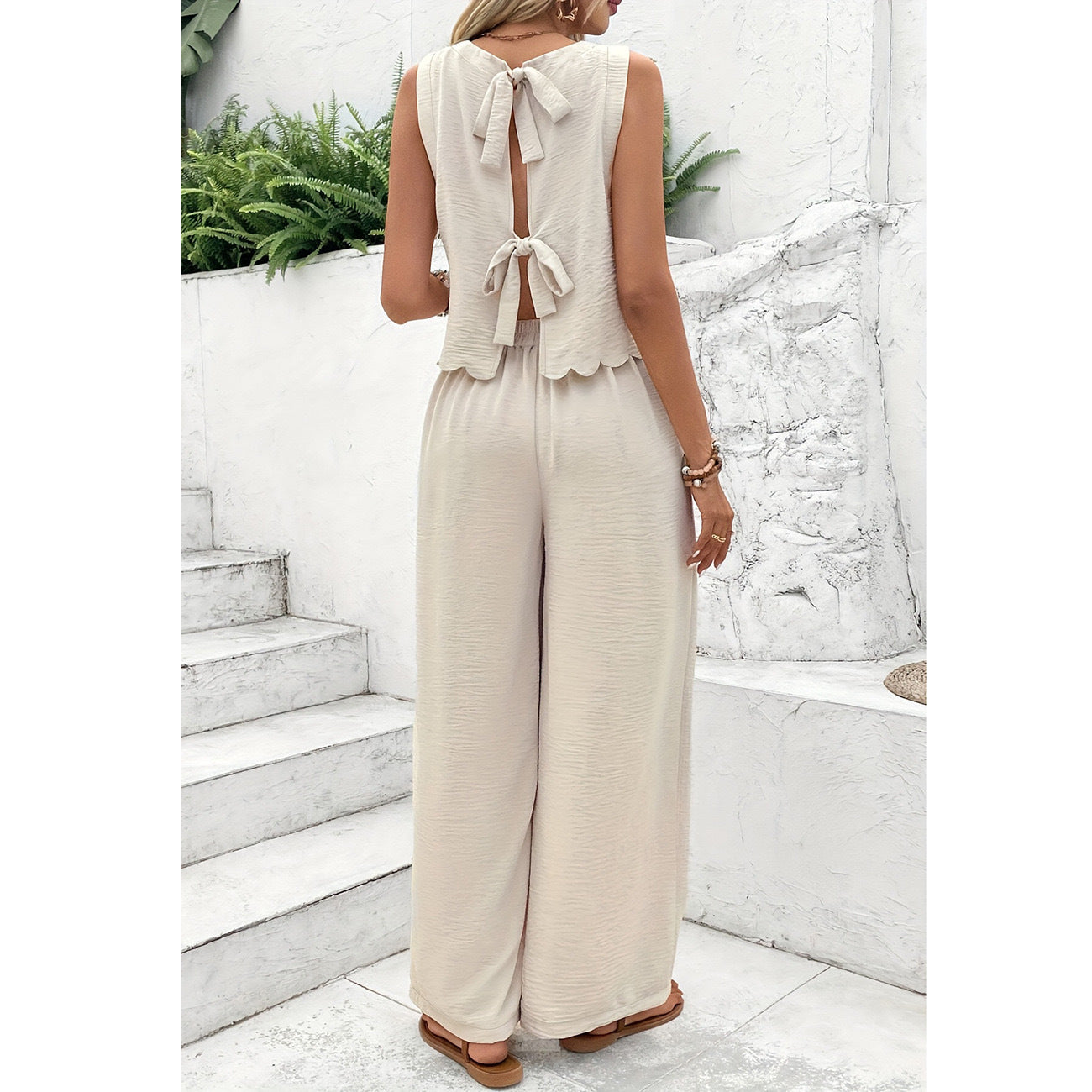 Dame jumpsuit med elegant bælte og bredt ben Stilla
