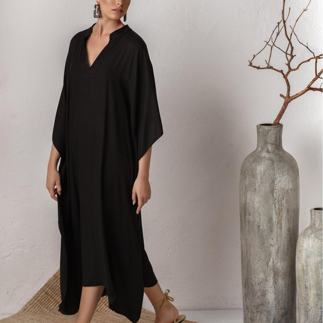 Dame elegant Kaftan med V-hals og bredt skårede ærmer Stilla