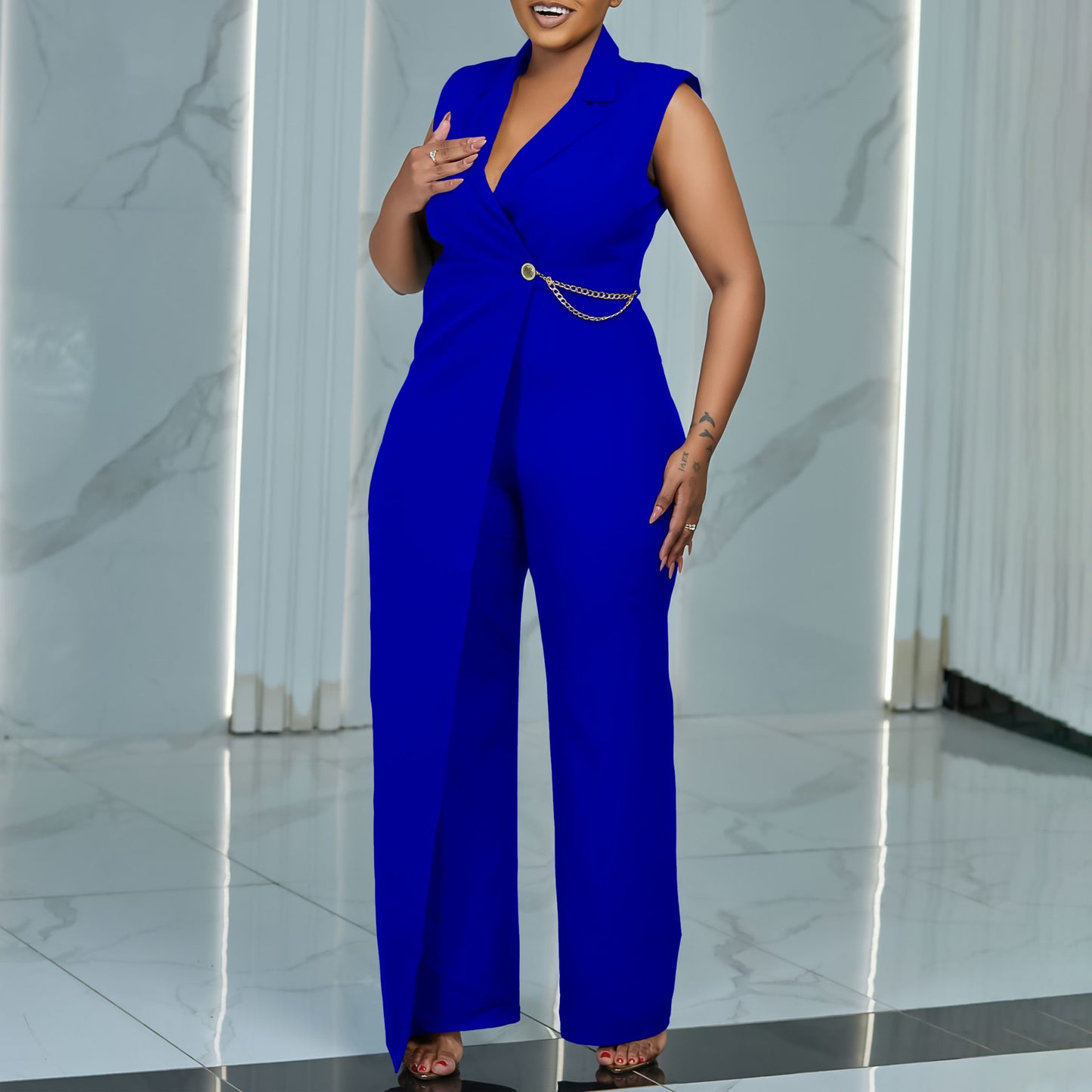 Dame smart og elegant jumpsuit i business-stil Stilla