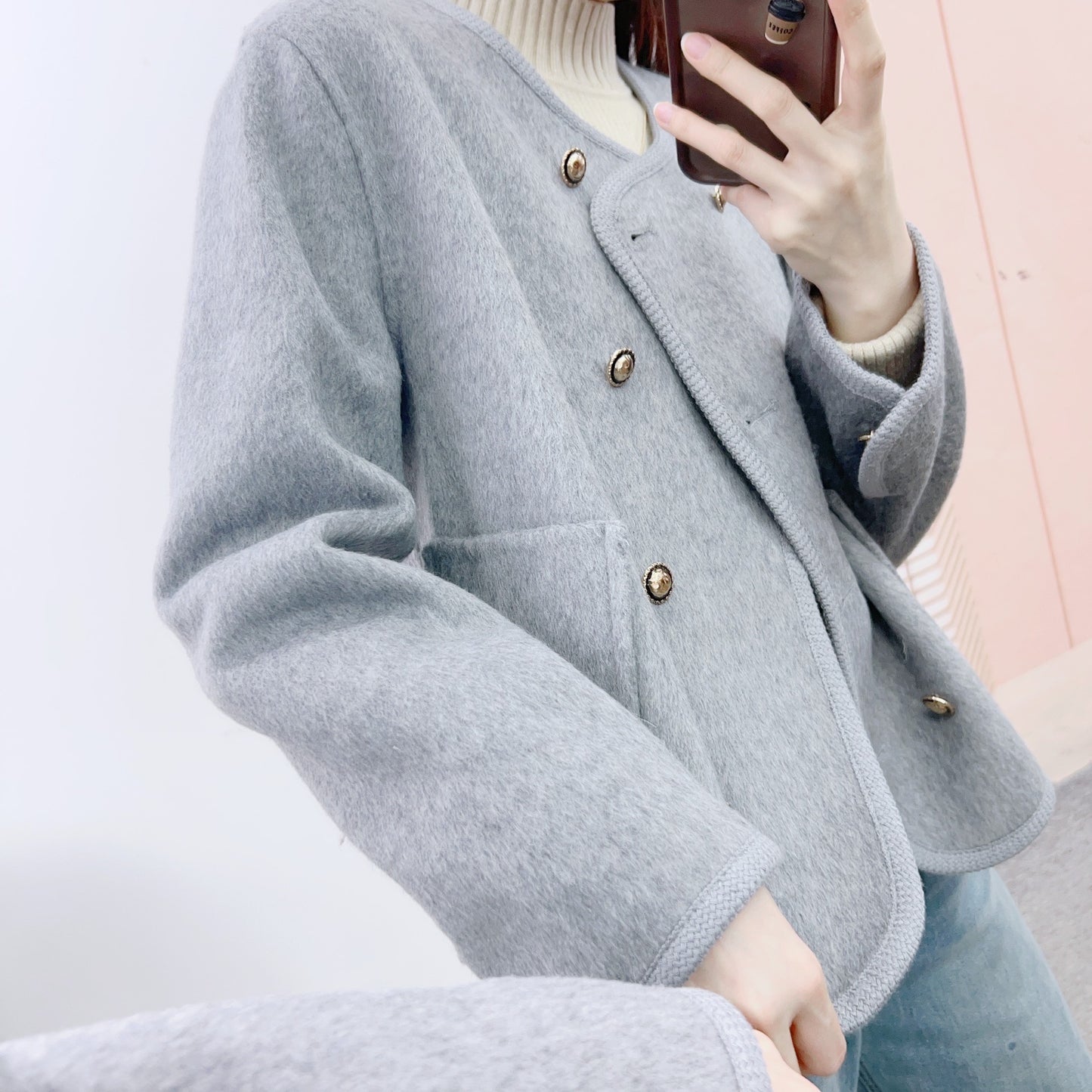 Dame elegant knapjakke med praktiske lommer og blødt materiale Stilla