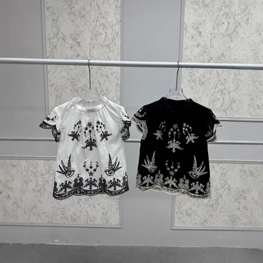 Dame elegant bluse med kunstneriske broderier og flæseærmer Stilla