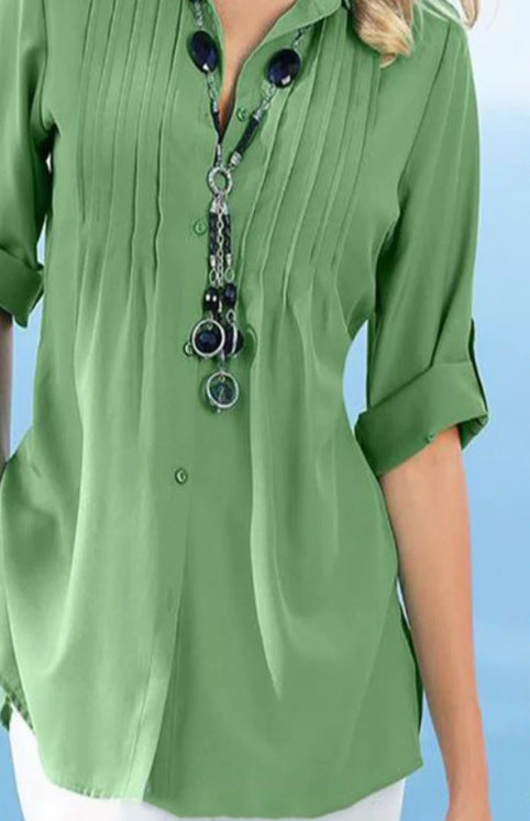 Dame elegant bluse med fine folder og praktisk knaplukning Stilla