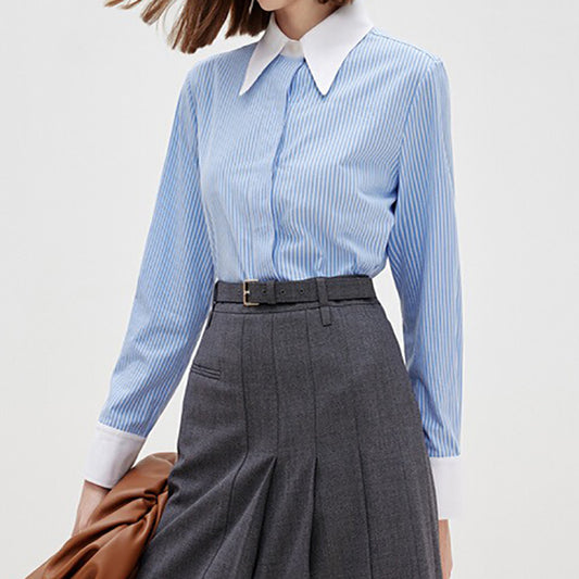 Dame afslappet bluse med stribet design og kontrasterende krave Stilla