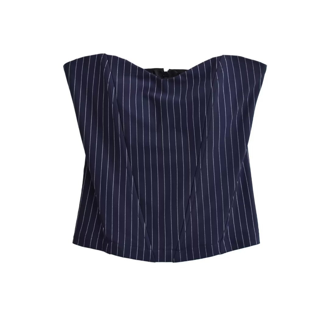 Dame cropped top med diskret stribemønster og flot V-hals Stilla