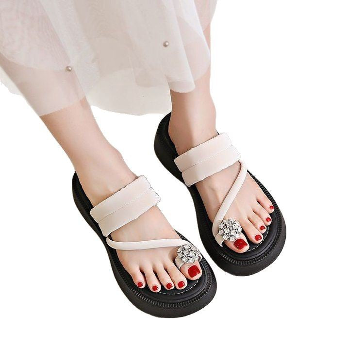 Dame Designer-platform-sandaler med moderne rem og glitrende smykkedetalje Stilla