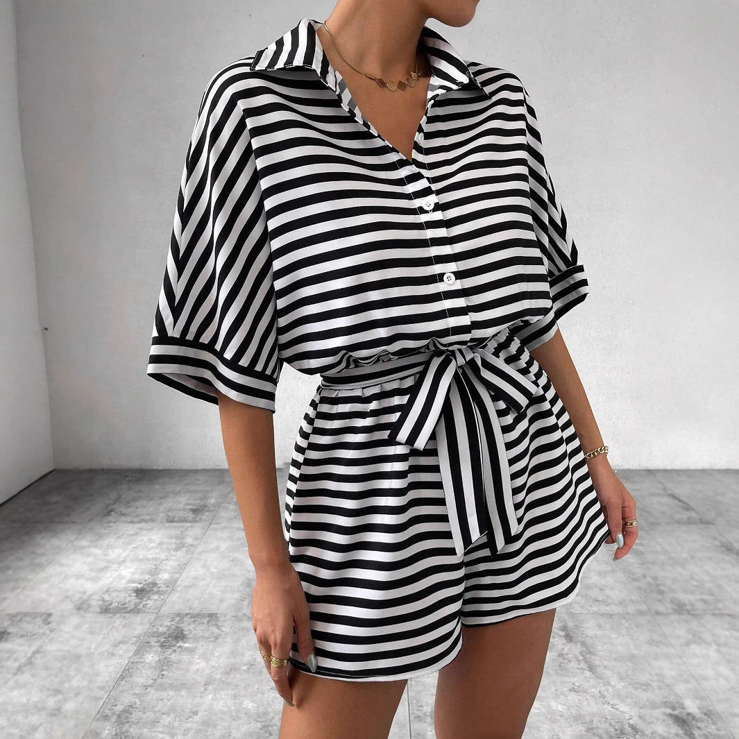 Dame Jumpsuit med trendy stribemønster og figursyet bælte Stilla