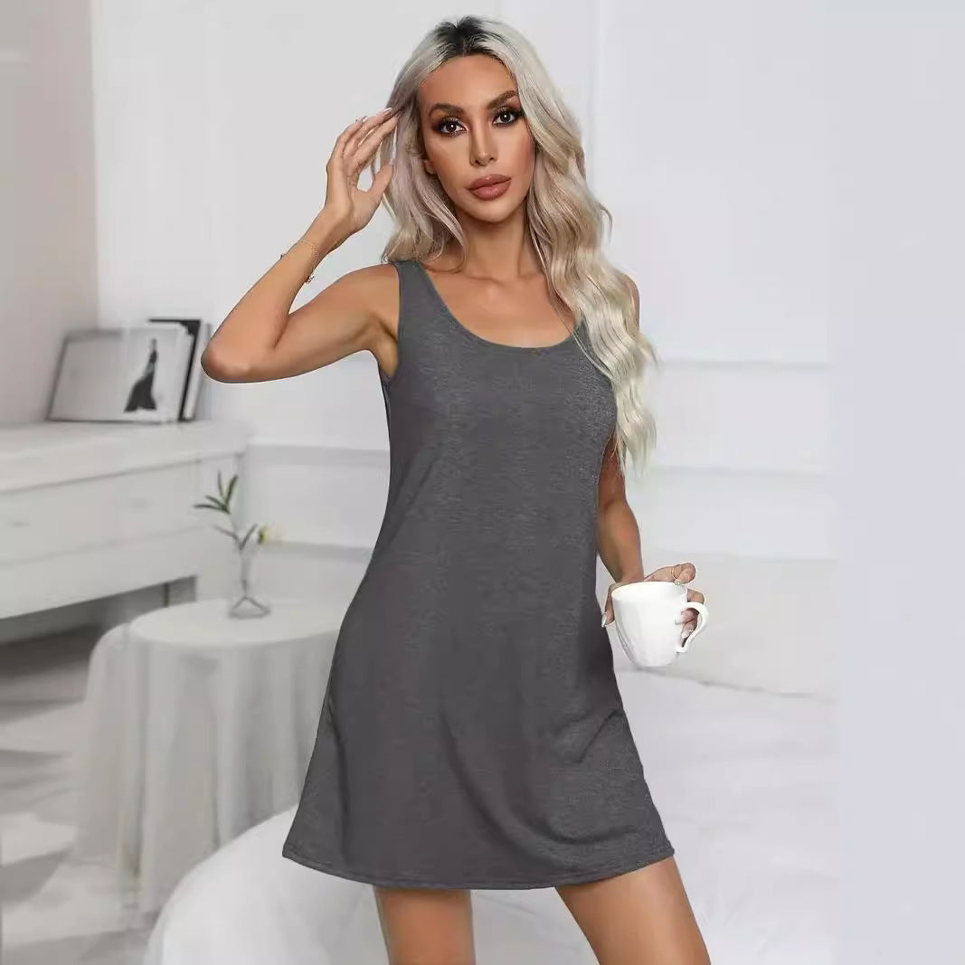 Dame afslappet natkjole med tynde stropper og kropsnær pasform Stilla