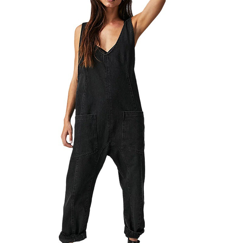 Dame Lækkert Jumpsuit i højkvalitets denim med dyb V-udskæring og praktiske lommer Stilla