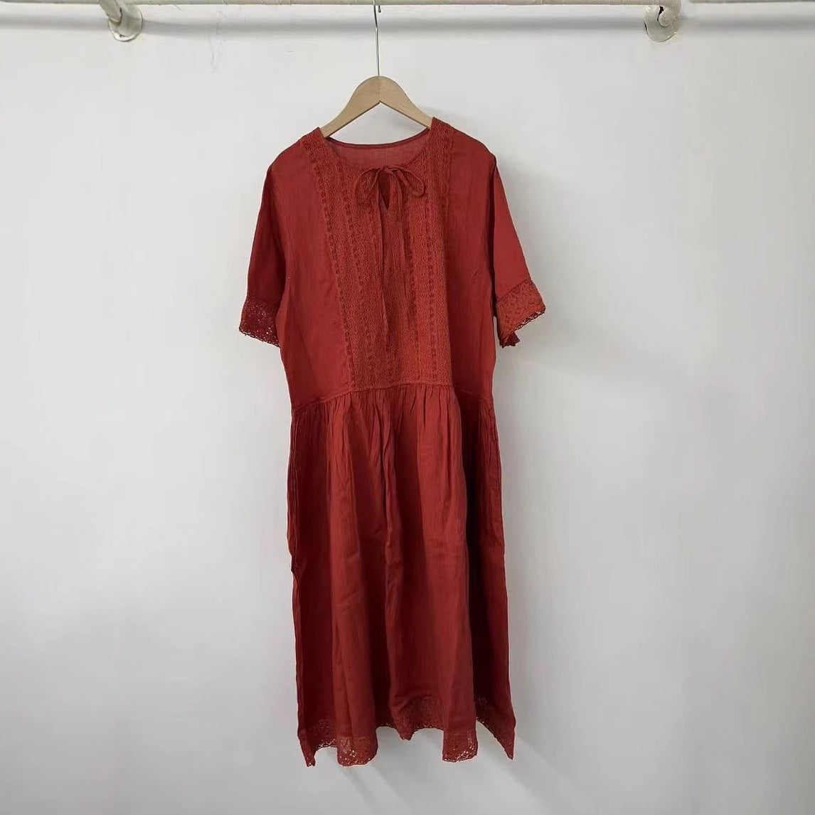 Dame Elegant Baumwolle Midi Kjole med Spids Detaljer Stilla